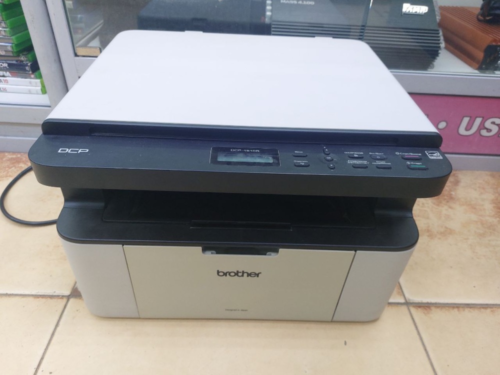 МФУ Brother DCP-1510R