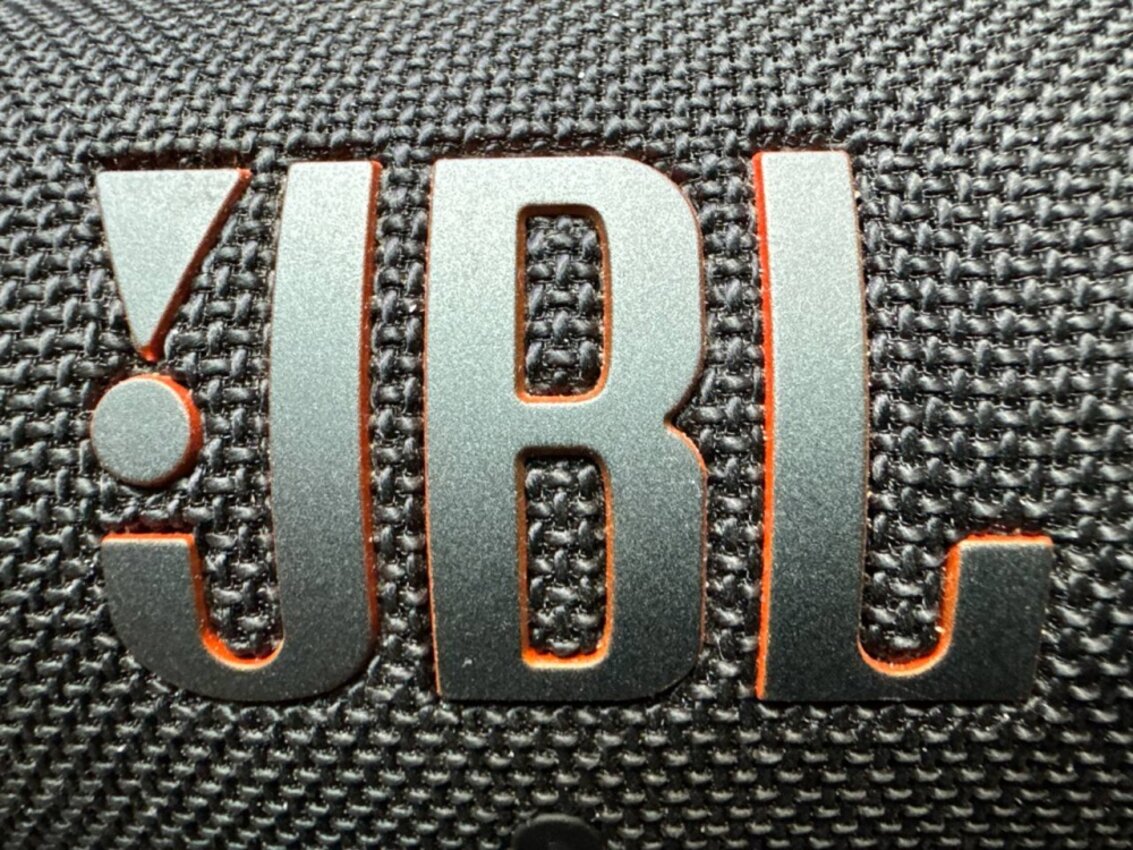 Акустика JBL Charge 5