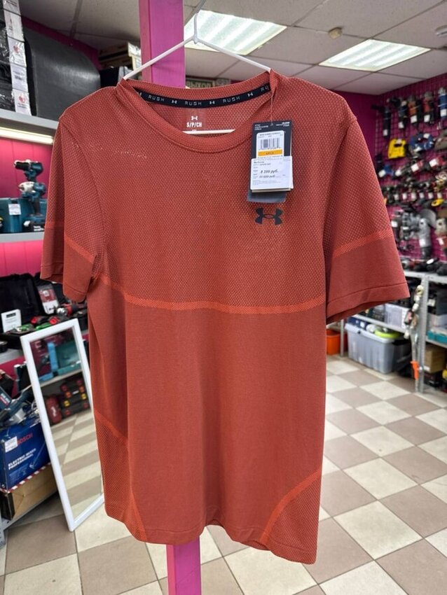 Футболка UNDER ARMOUR 48