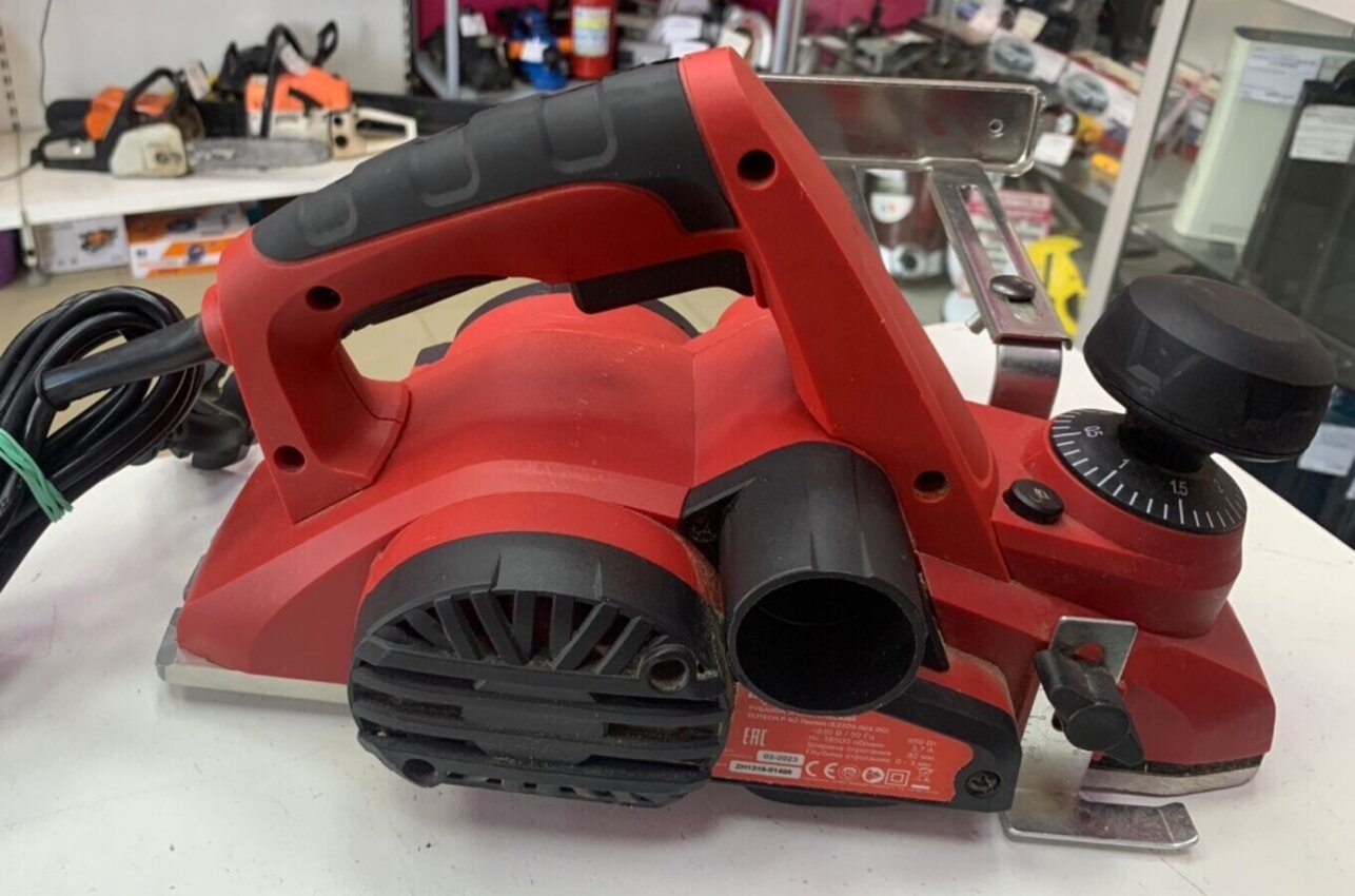 Рубанок Elitech P82 Промо