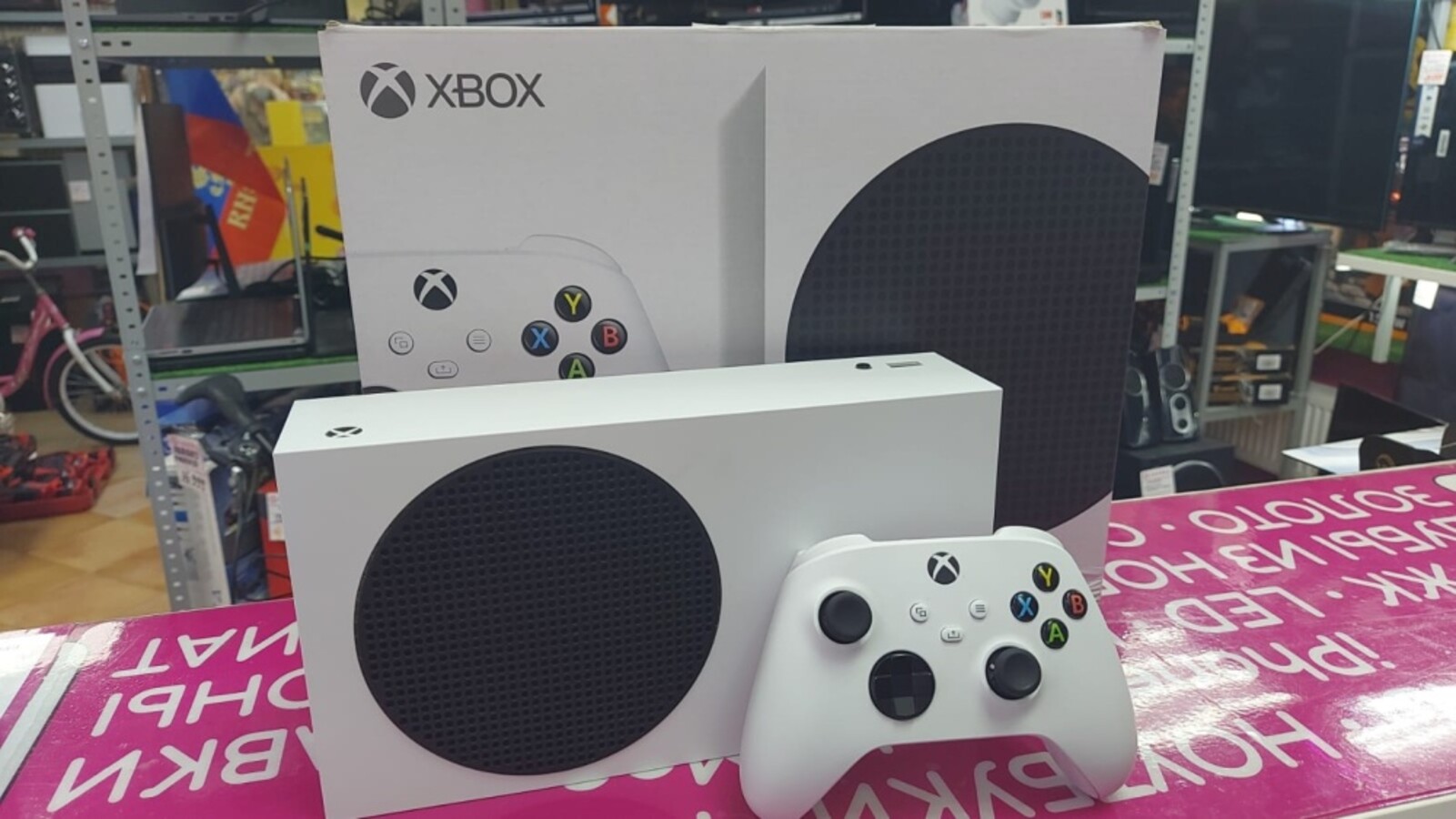 Игровая приставка XBOX Series S