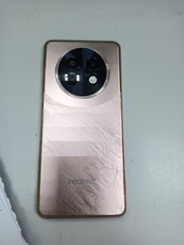 Смартфон Realme 13+ 5G