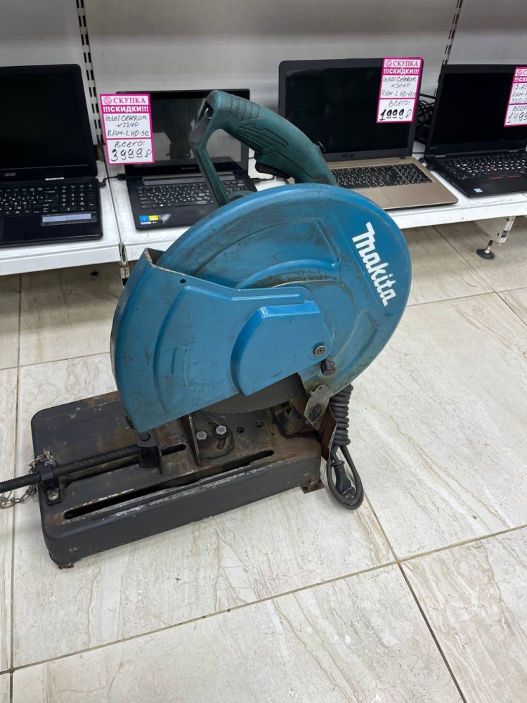 Торцовочная пила Makita Lw1401