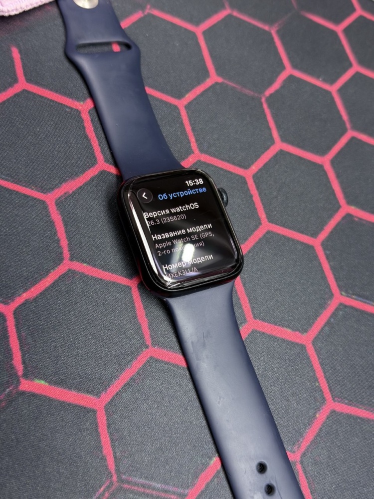 Часы Apple Watch SE  44mm