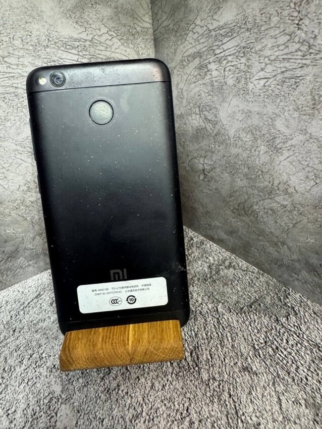 Смартфон Xiaomi Redmi 4X 3/32