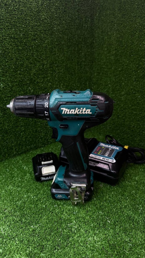 Шуруповерт Makita df333d