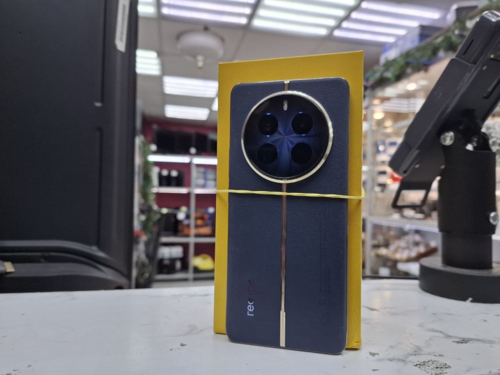 Смартфон Realme 12 PRO Plus