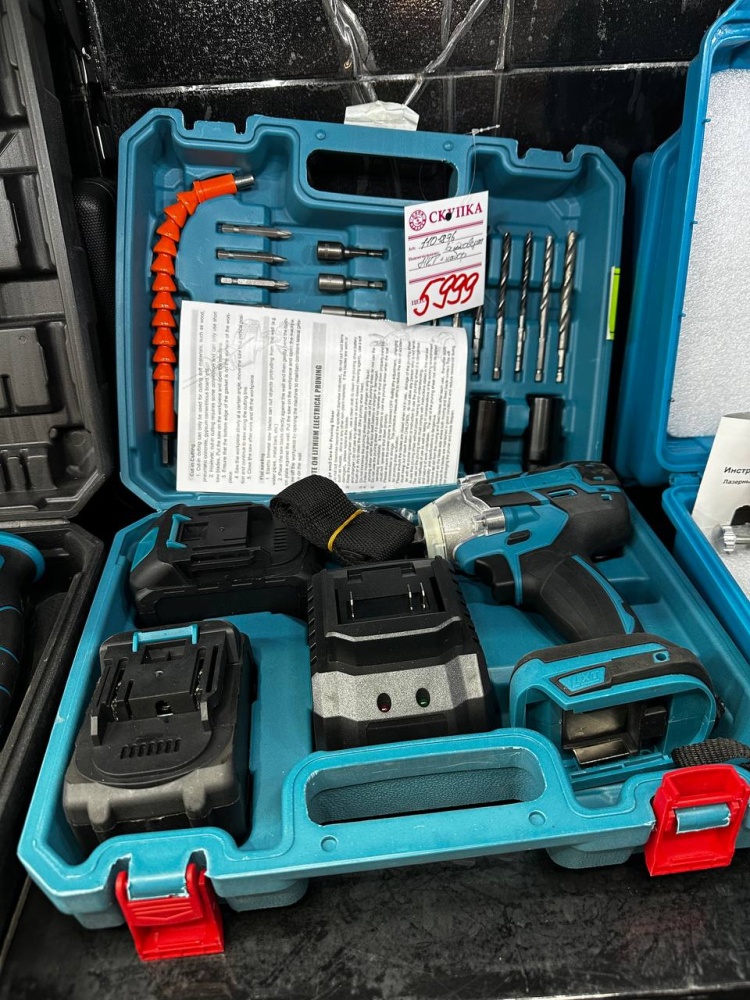 Гайковерт MKT +Набор