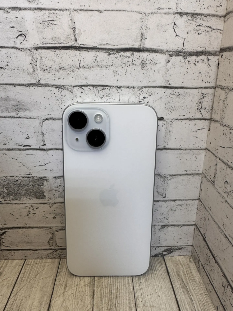 Смартфон iPhone 15 128Gb