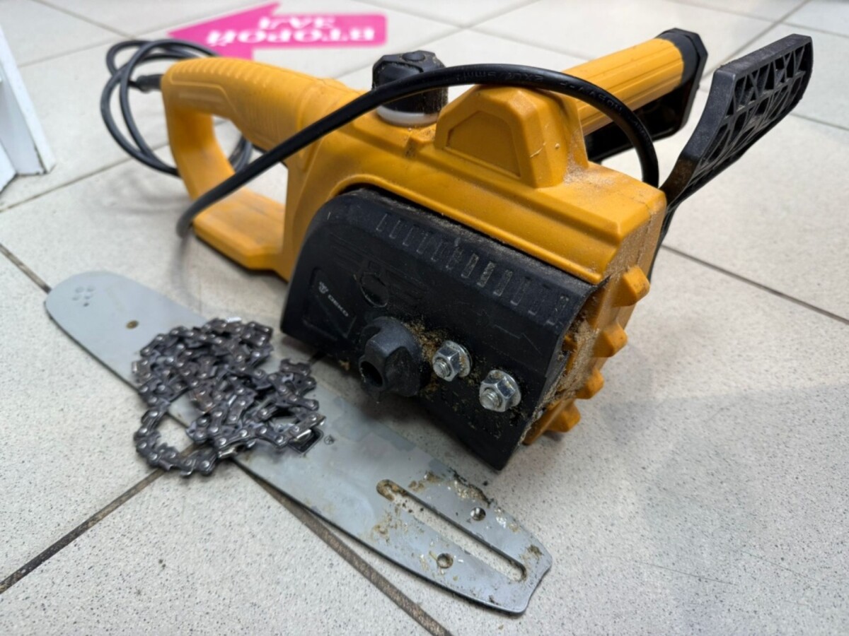 Цепная электропила Deko