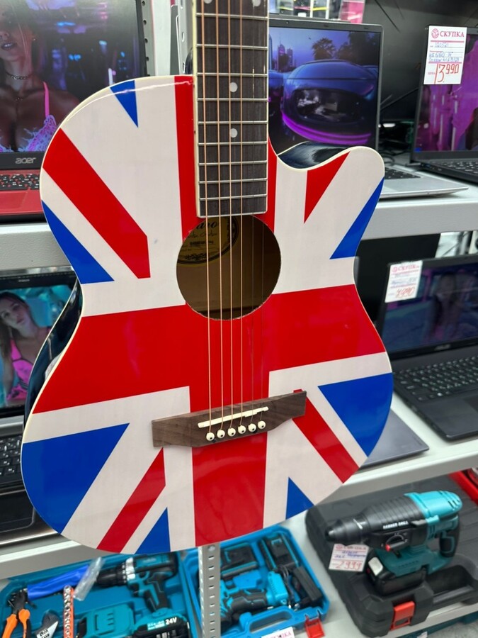 Гитара elitaro