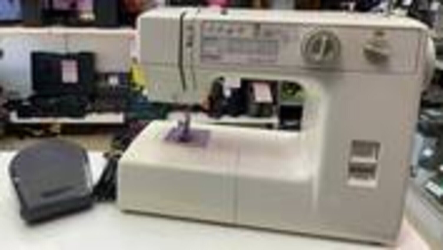 Швейная машина PFAFF Hobby 422