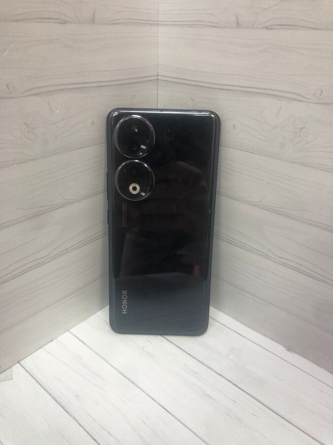 Смартфон Honor 90 8/256
