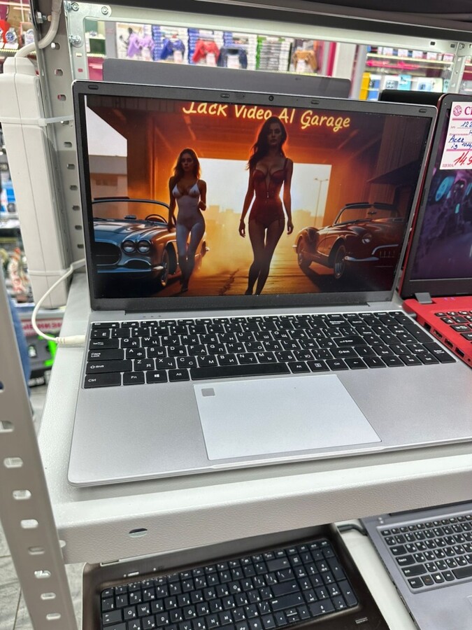 Ноутбук Celeron /16/SSD512/Graphics