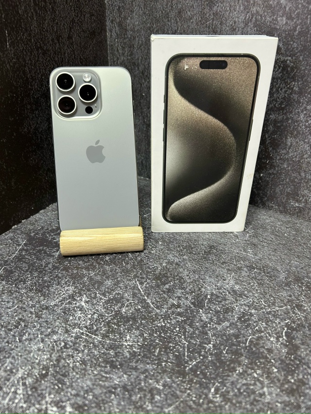 Смартфон iPhone 15 PRO 256gb