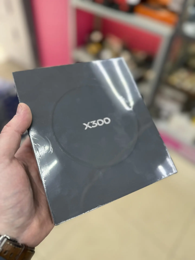 Смартфон Vivo x300 16\512