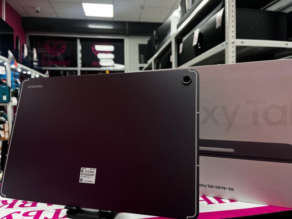 Планшет Samsung S10 FE 5G 8/128gb