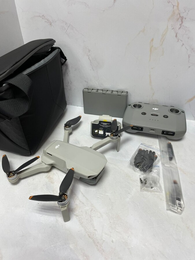 Квадрокоптер DJI Mini 2 SE