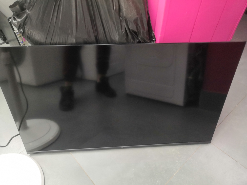 Телевизор Dexp 43"