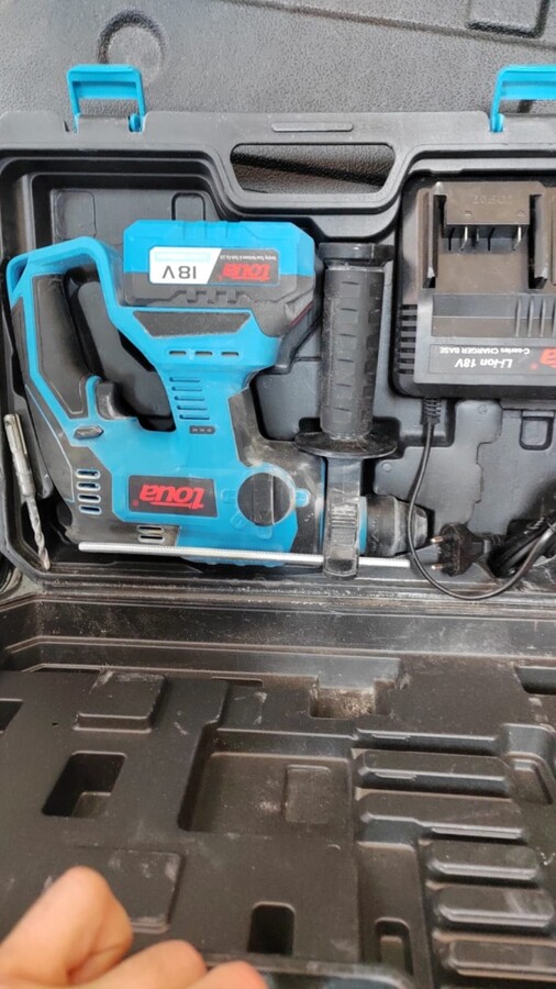 Перфоратор TOYA