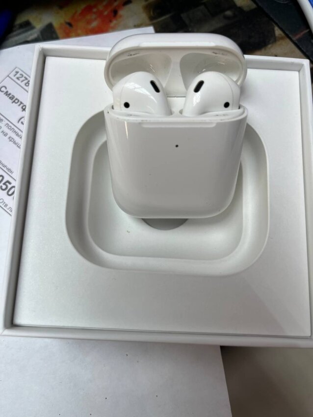 Наушники Airpods