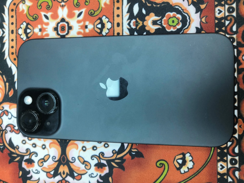 Смартфон iPhone 15 128гб