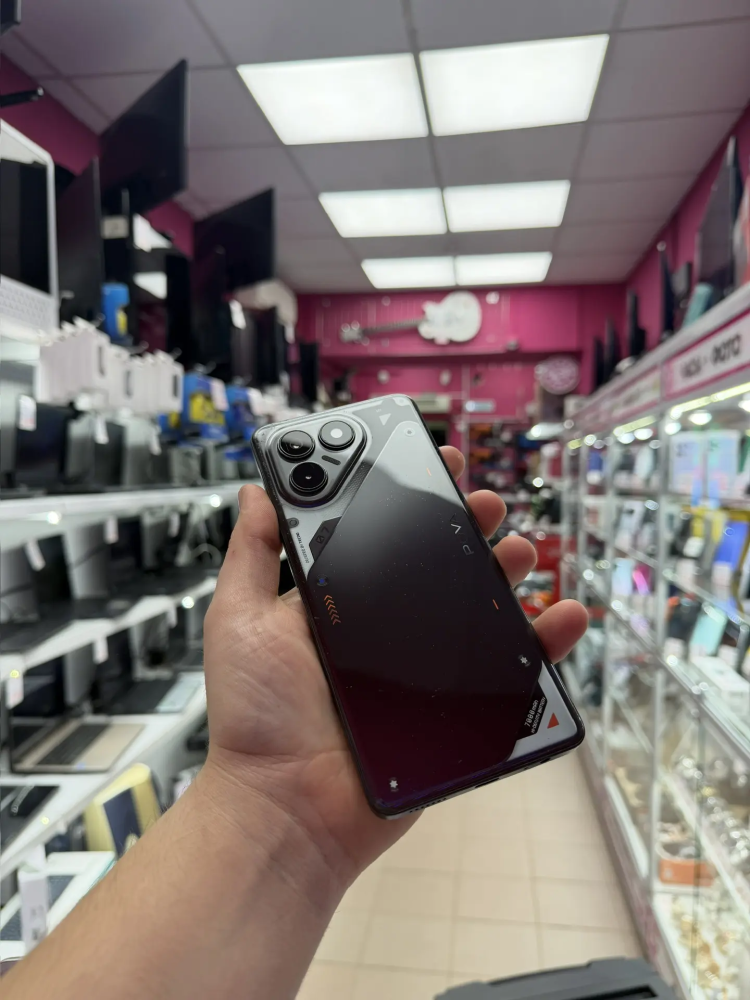 Мобильный телефон Tecno pova 7 neo 8-256gb