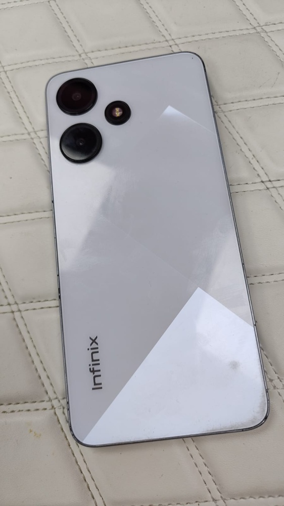 Мобильный телефон Infinix Hot 30i 128gb