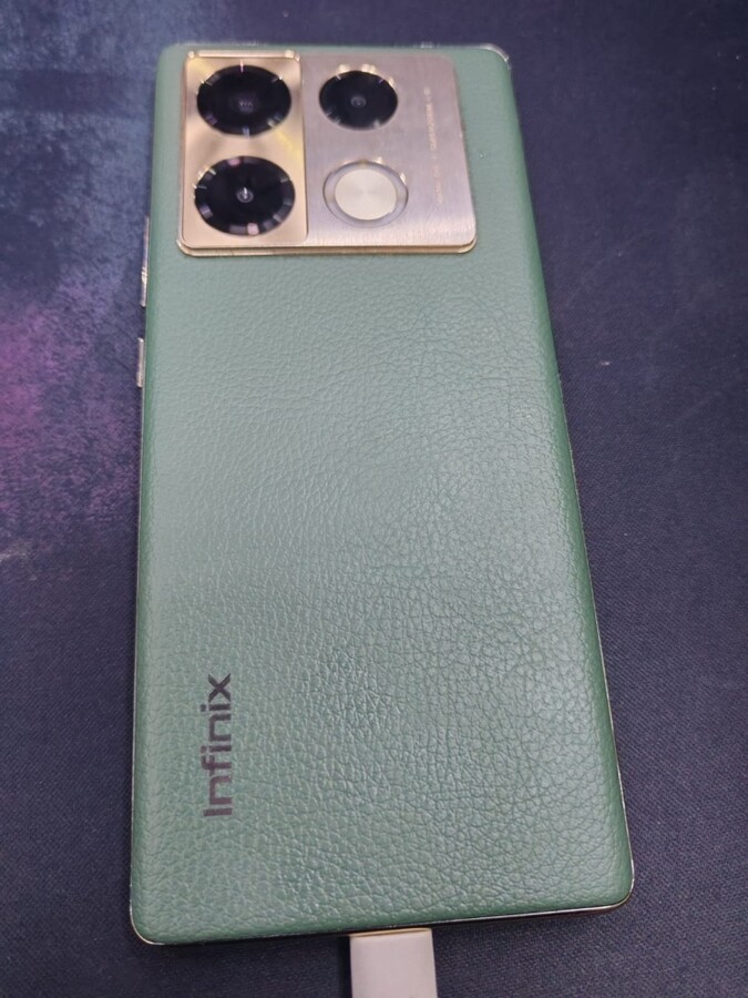 Мобильный телефон Infinix NOTE 40 Pro12/256