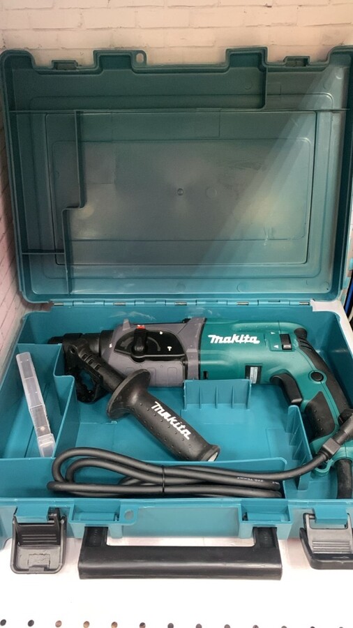 Перфоратор  Makita на акамуляторе