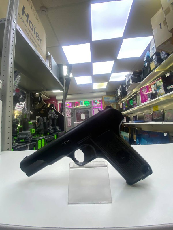 пневматический пистолет