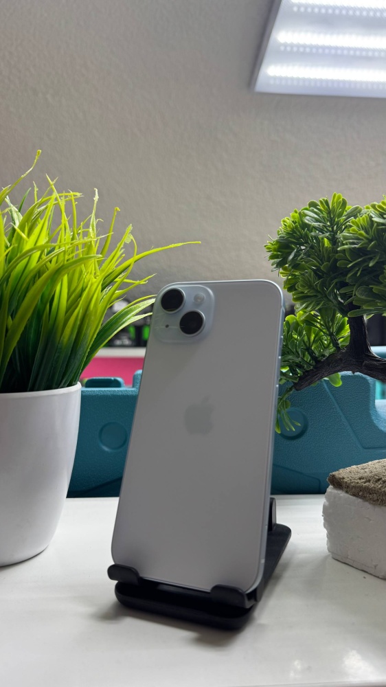 Смартфон iPhone 15 128gb