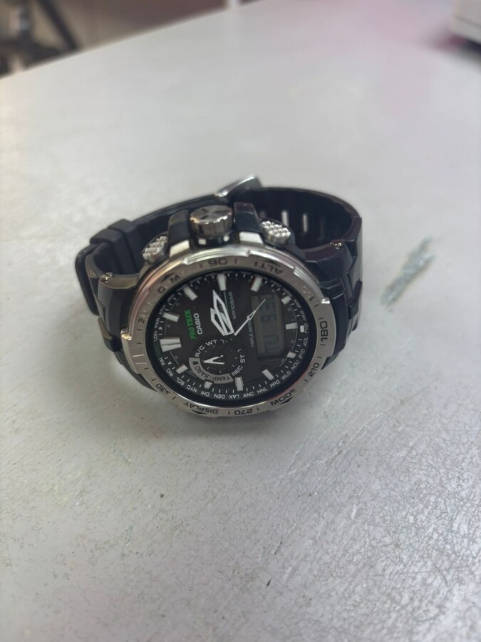 Часы CASIO  PRO TREK PRW-6000
