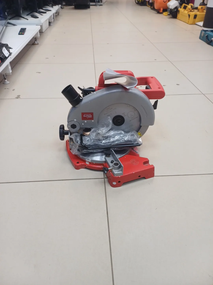 Торцовочная пила ELITECH ПТ 1321 1400Вт 210мм