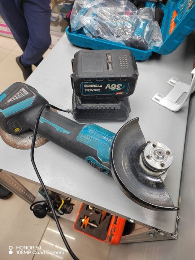 УШМ (Болгарка) Мakita АКБ