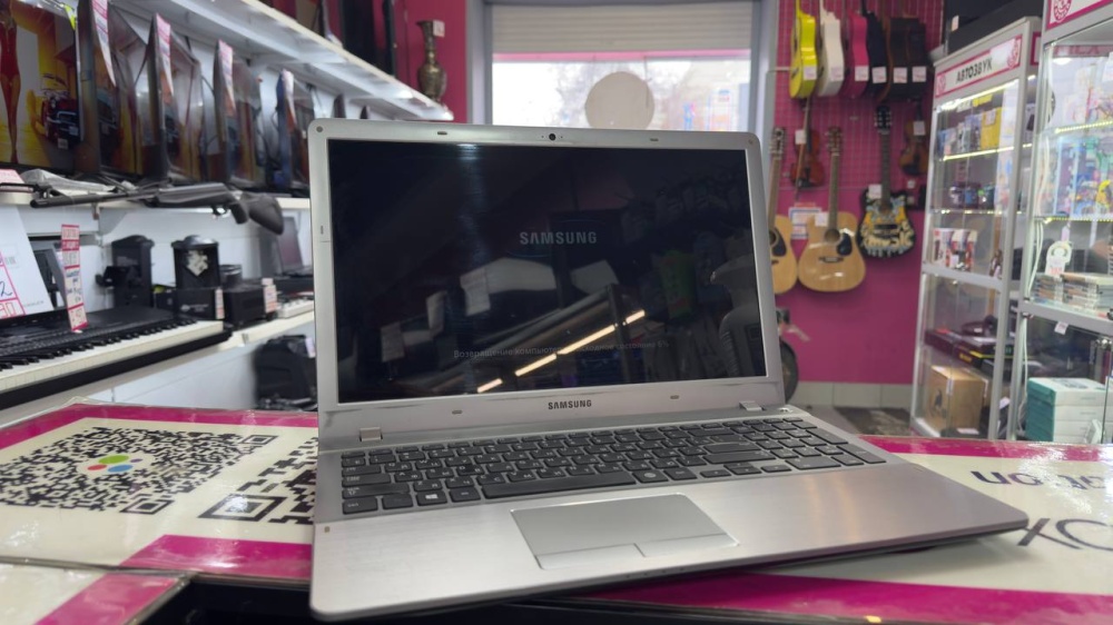 Ноутбук Samsung I5-3237/6gb/512gb