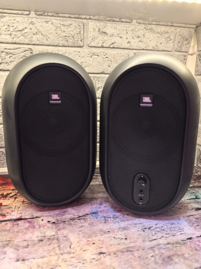 Студийные мониторы JBL One Series 104