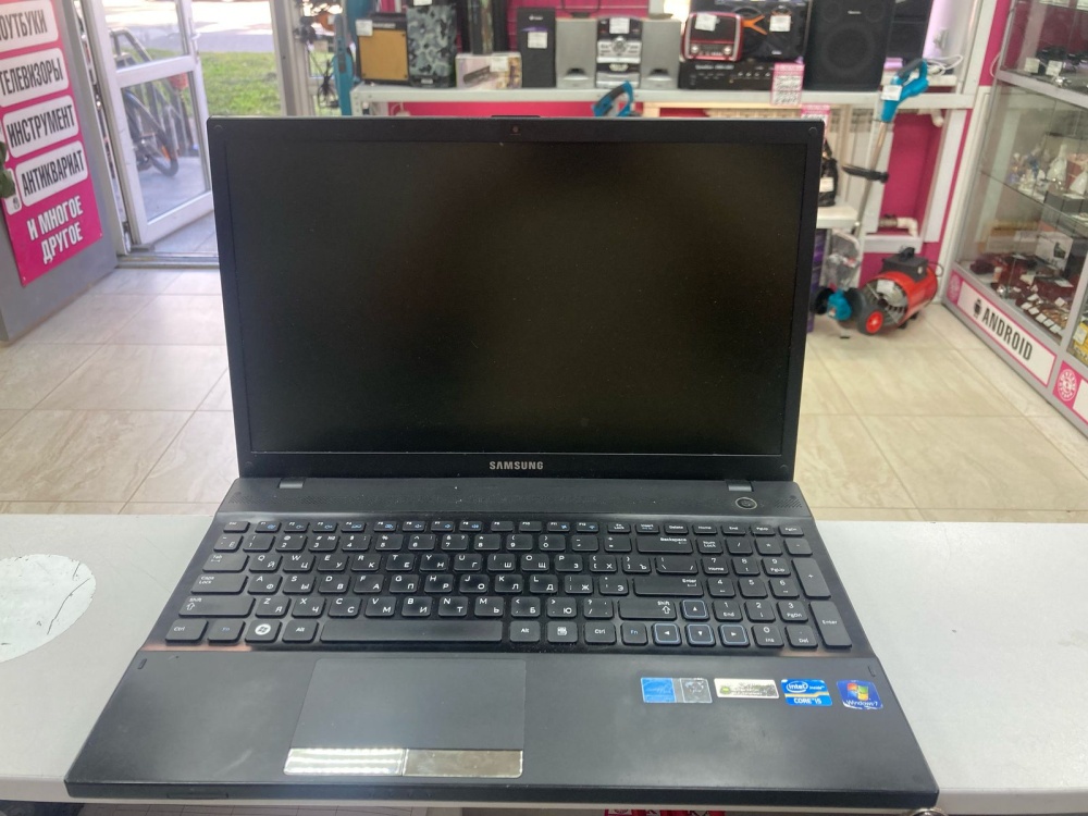 Ноутбук Samsung np300v5a