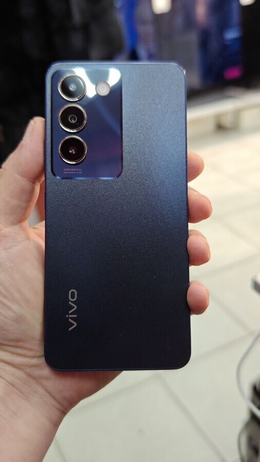 Смартфон Vivo V30 Lite 8/128