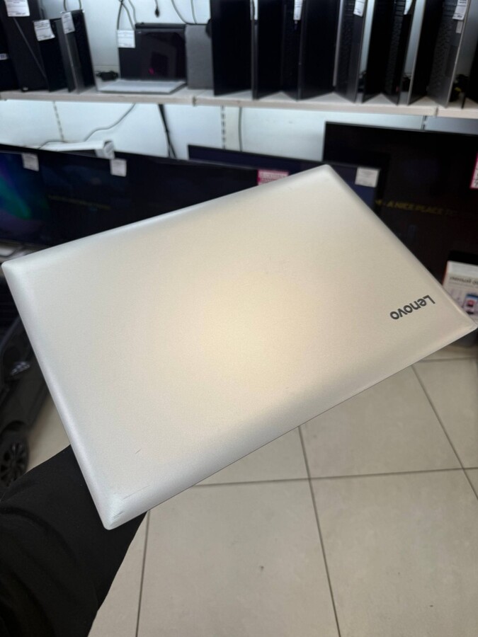Ноутбук Lenovo 320/17ikb
