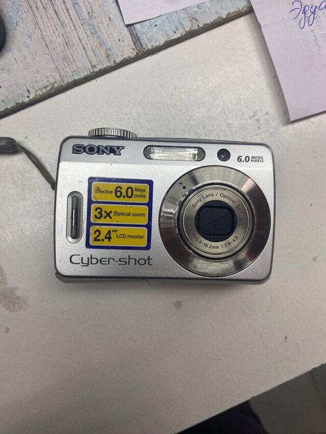 Фотоаппарат Sony 6 mega pixels