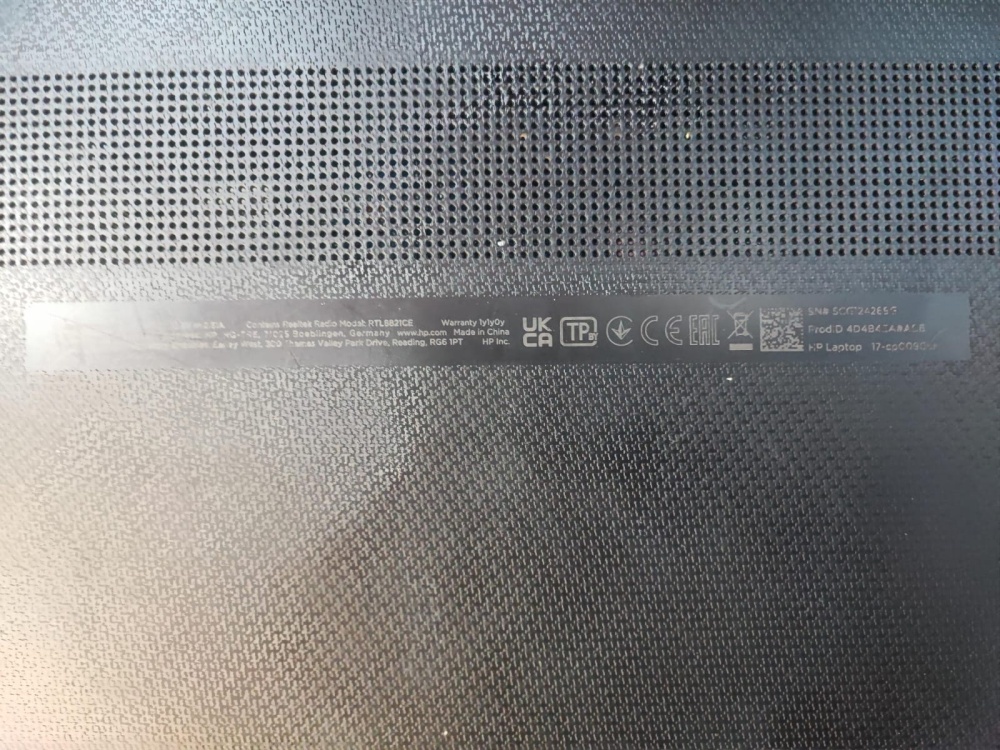 Ноутбук HP 17-сp0090ur