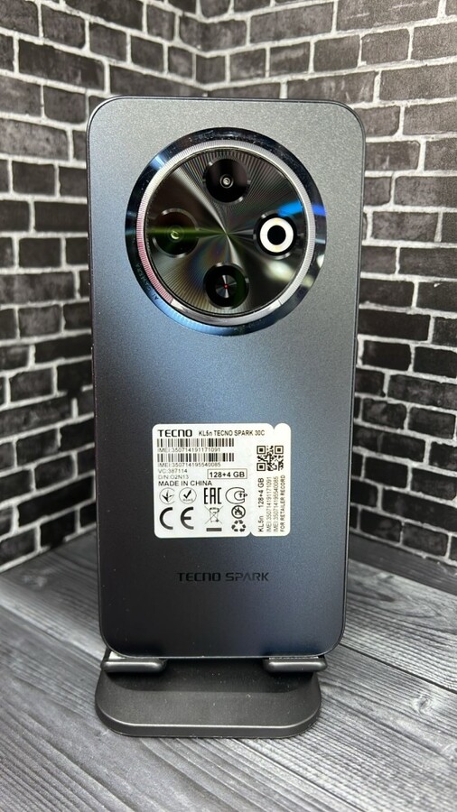 Мобильный телефон Tecno Spark 30C 4\128 Гб
