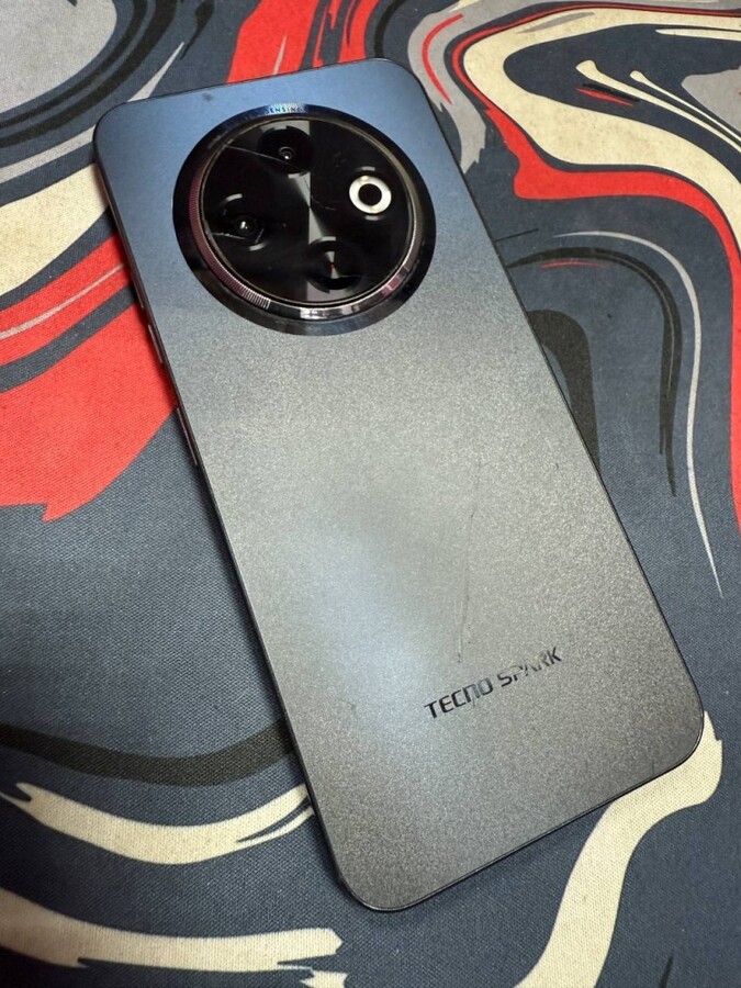 Мобильный телефон Tecno SPARK 30C 4/128гб