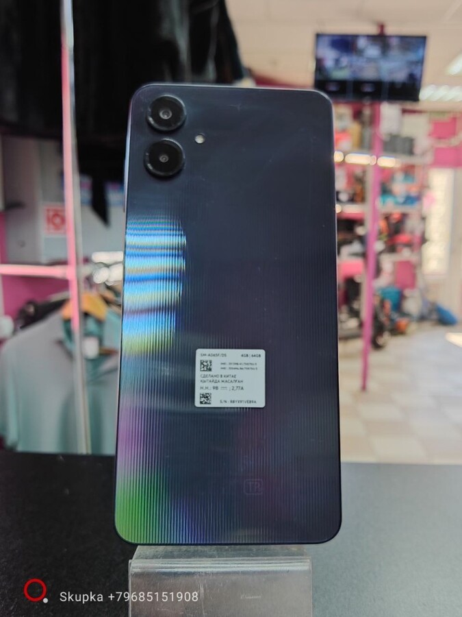 Смартфон Samsung A06 4/64