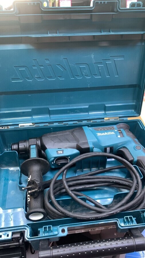 Перфоратор Makita