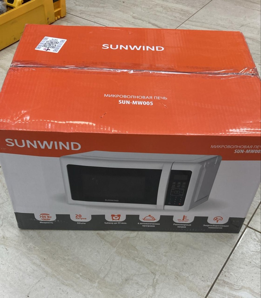 Микроволновая печь SUNWIND 700ВТ 20Л