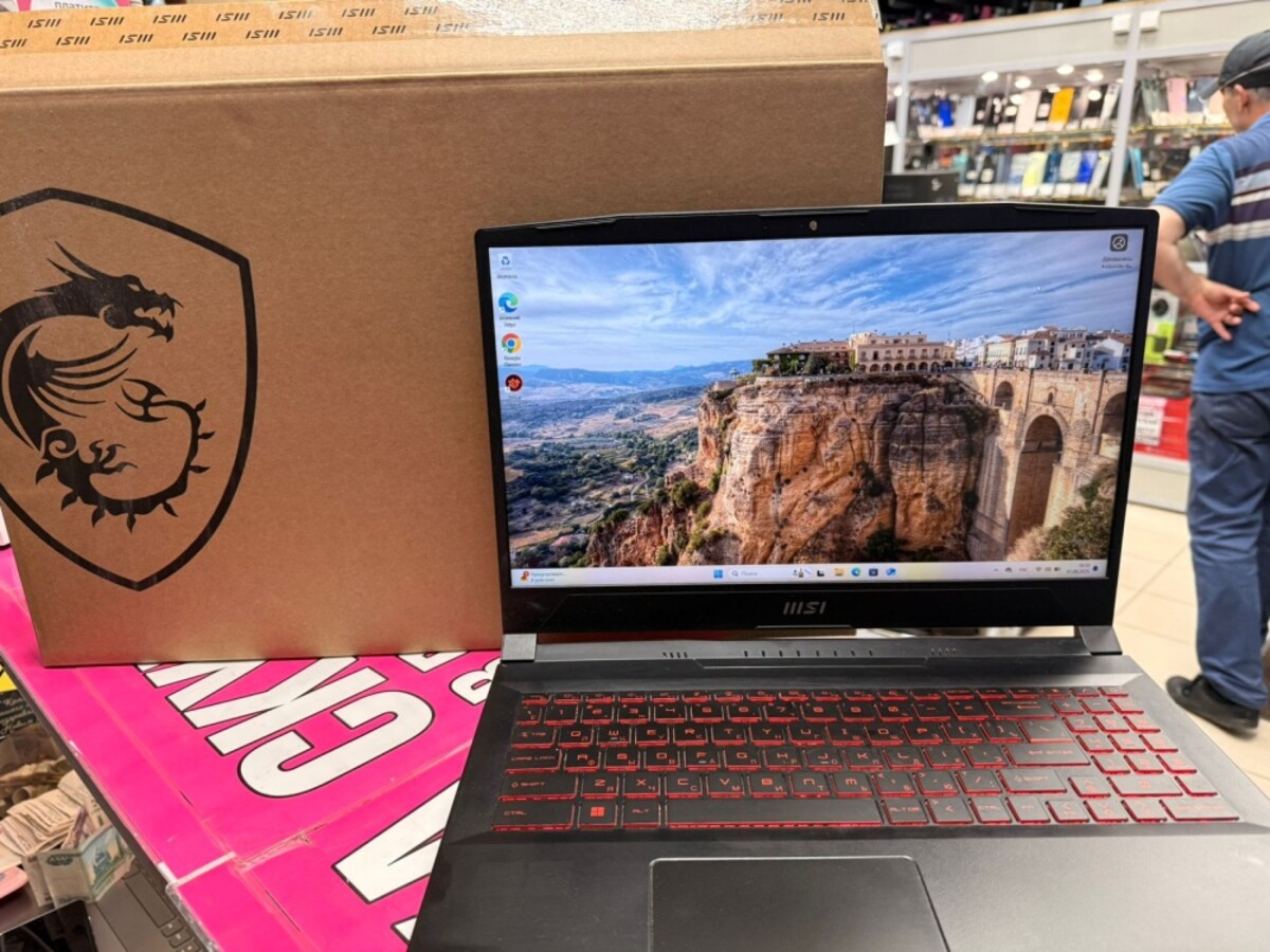 Ноутбук MSI GF66