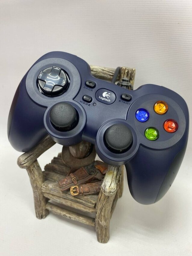 Геймпад проводной Logitech F310