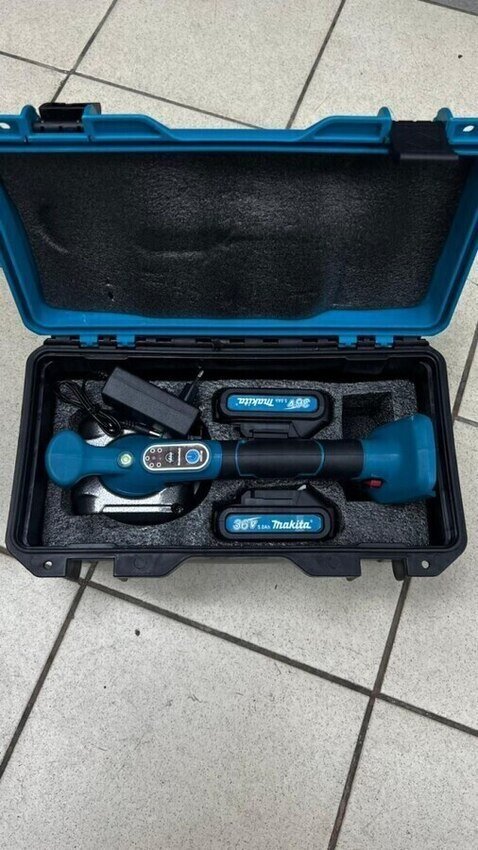 Виброприсоска Makita 36v